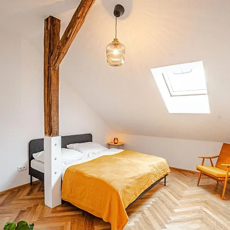 Podkrovni Apartment Trebic